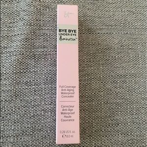 ✨BRAND NEW✨
IT COSMETICS
BYE BYE UNDER
EYE ILLUMINATION 
ANTIAGING CONCEALER